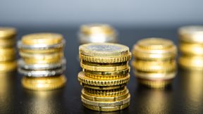 Γιατί τα επιτόκια δεν φρενάρουν το ελληνικό ΑΕΠ