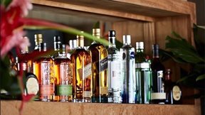 &#x391;&#x3B4;&#x3B5;&#x3B9;&#x3AC;&#x3B6;&#x3B5;&#x3B9; &#x3C4;&#x3BF; &#x3C0;&#x3BF;&#x3C4;&#x3AE;&#x3C1;&#x3B9; &#x3C4;&#x3B7;&#x3C2; Diageo Hellas - O &#x3C1;&#x3CC;&#x3BB;&#x3BF;&#x3C2; &#x3C4;&#x3B7;&#x3C2; &#x3B1;&#x3BB;&#x3BB;&#x3B1;&#x3B3;&#x3AE;&#x3C2; &#x3C4;&#x3C9;&#x3BD; &#x3BA;&#x3B1;&#x3C4;&#x3B1;&#x3BD;&#x3B1;&#x3BB;&#x3C9;&#x3C4;&#x3B9;&#x3BA;&#x3CE;&#x3BD; &#x3C3;&#x3C5;&#x3BD;&#x3B7;&#x3B8;&#x3B5;&#x3B9;&#x3CE;&#x3BD;