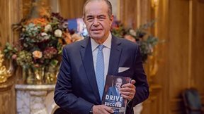 Mohamed Mansour: Η πτώση, η άνοδος και τα "μαθήματα ζωής" ενός δισεκατομμυριούχου