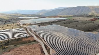 Sungrow: &#x39F; &#x3B9;&#x3C3;&#x3C7;&#x3C5;&#x3C1;&#x3CC;&#x3C2; &#x3C3;&#x3CD;&#xB5;&#xB5;&#x3B1;&#x3C7;&#x3BF;&#x3C2; &#x3C3;&#x3C4;&#x3B7;&#x3BD; &#x3B5;&#x3C0;&#x3BF;&#x3C7;&#x3AE; &#x3C4;&#x3B7;&#x3C2; &#x3B5;&#x3BD;&#x3B5;&#x3C1;&#x3B3;&#x3B5;&#x3B9;&#x3B1;&#x3BA;&#x3AE;&#x3C2; &#xB5;&#x3B5;&#x3C4;&#x3AC;&#x3B2;&#x3B1;&#x3C3;&#x3B7;&#x3C2;