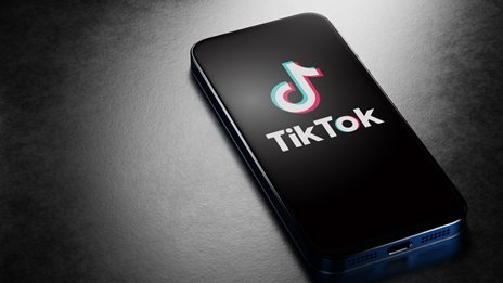 &#x39C;&#x3B1;&#x3AF;&#x3BD;&#x3B5;&#x3C4;&#x3B1;&#x3B9; &#x3BF; &#x3C0;&#x3CC;&#x3BB;&#x3B5;&#x3BC;&#x3BF;&#x3C2; &#x397;&#x3A0;&#x391;-TikTok: &#x3A3;&#x3C4;&#x3BF; &#x3C3;&#x3C4;&#x3CC;&#x3C7;&#x3B1;&#x3C3;&#x3C4;&#x3C1;&#x3BF; &#x3C4;&#x3C9;&#x3BD; &#x3B1;&#x3C1;&#x3C7;&#x3CE;&#x3BD; &#x3B3;&#x3B9;&#x3B1; &#x3C0;&#x3B1;&#x3C1;&#x3B1;&#x3BA;&#x3BF;&#x3BB;&#x3BF;&#x3CD;&#x3B8;&#x3B7;&#x3C3;&#x3B7; &#x3B4;&#x3B7;&#x3BC;&#x3BF;&#x3C3;&#x3B9;&#x3BF;&#x3B3;&#x3C1;&#x3AC;&#x3C6;&#x3C9;&#x3BD; &#x3B7; &#x3B3;&#x3BD;&#x3C9;&#x3C3;&#x3C4;&#x3AE; &#x3B5;&#x3C6;&#x3B1;&#x3C1;&#x3BC;&#x3BF;&#x3B3;&#x3AE;