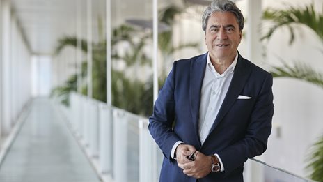 Angelo Trocchia (CEO Safilo Group): &#x3A4;&#x3B1; &#x3B5;&#x3C0;&#x3B5;&#x3BD;&#x3B4;&#x3C5;&#x3C4;&#x3B9;&#x3BA;&#x3AC; &#x3C0;&#x3BB;&#x3AC;&#x3BD;&#x3B1;, &#x3BF;&#x3B9; &#x3C4;&#x3AC;&#x3C3;&#x3B5;&#x3B9;&#x3C2; &#x3C3;&#x3C4;&#x3BF;&#x3BD; &#x3BA;&#x3BB;&#x3AC;&#x3B4;&#x3BF; &#x3C4;&#x3C9;&#x3BD; &#x3BF;&#x3C0;&#x3C4;&#x3B9;&#x3BA;&#x3CE;&#x3BD; &#x3BA;&#x3B1;&#x3B9; &#x3C4;&#x3BF; pop up &#x3BA;&#x3B1;&#x3C4;&#x3AC;&#x3C3;&#x3C4;&#x3B7;&#x3BC;&#x3B1; Eyewear by David Beckham &#x3C3;&#x3C4;&#x3B7; &#x39C;&#x3CD;&#x3BA;&#x3BF;&#x3BD;&#x3BF;
