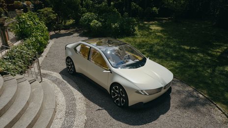 BMW Neue Klasse: &#x397; &#x3BD;&#x3AD;&#x3B1; &#x3C6;&#x3B9;&#x3BB;&#x3BF;&#x3C3;&#x3BF;&#x3C6;&#x3AF;&#x3B1; &#x3C4;&#x3B7;&#x3C2; BMW