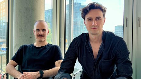 Emblematic: &quot;&#x3A7;&#x3C4;&#x3AF;&#x3B6;&#x3B5;&#x3B9;&quot; &#x3C4;&#x3B5;&#x3C7;&#x3BD;&#x3BF;&#x3BB;&#x3BF;&#x3B3;&#x3B9;&#x3BA;&#x3CC; hub &#x3C3;&#x3C4;&#x3B7;&#x3BD; &#x391;&#x3B8;&#x3AE;&#x3BD;&#x3B1; &#x3BA;&#x3B1;&#x3B9; &#x3B5;&#x3BD;&#x3B9;&#x3C3;&#x3C7;&#x3CD;&#x3B5;&#x3B9; &#x3C4;&#x3B7;&#x3BD; &#x3C0;&#x3B1;&#x3C1;&#x3BF;&#x3C5;&#x3C3;&#x3AF;&#x3B1; &#x3C4;&#x3B7;&#x3C2; &#x3C3;&#x3C4;&#x3B7;&#x3BD; &#x395;&#x3BB;&#x3BB;&#x3AC;&#x3B4;&#x3B1;