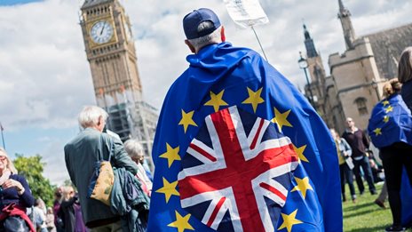 Brexit Day: &#x3A4;&#x3B9; &#x3C0;&#x3C1;&#x3AD;&#x3C0;&#x3B5;&#x3B9; &#x3BD;&#x3B1; &#x3BE;&#x3AD;&#x3C1;&#x3B5;&#x3C4;&#x3B5; &#x3B3;&#x3B9;&#x3B1; &#x3C4;&#x3B7;&#x3BD; &#x3B7;&#x3BC;&#x3AD;&#x3C1;&#x3B1; &#x3C0;&#x3BF;&#x3C5; &#x3BF;&#x3B9; &#x392;&#x3C1;&#x3B5;&#x3C4;&#x3B1;&#x3BD;&#x3BF;&#x3AF; &#x3B5;&#x3B3;&#x3BA;&#x3B1;&#x3C4;&#x3AD;&#x3BB;&#x3B5;&#x3B9;&#x3C8;&#x3B1;&#x3BD; &#x3C4;&#x3B7;&#x3BD; &#x395;&#x395;