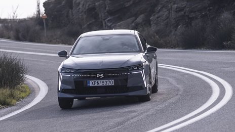 Οδηγούμε DS No4 Hybrid: Η premium επιλογή