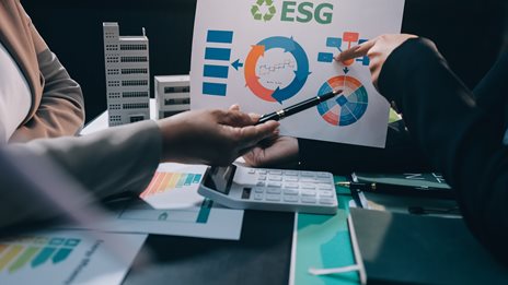 &#x39B;&#x3AF;&#x3C3;&#x3C4;&#x3B1; ESG: &#x39F;&#x3B9; &#x3B5;&#x3BB;&#x3BB;&#x3B7;&#x3BD;&#x3B9;&#x3BA;&#x3AD;&#x3C2; &#x3B5;&#x3C4;&#x3B1;&#x3B9;&#x3C1;&#x3B5;&#x3AF;&#x3B5;&#x3C2; &#x3C0;&#x3BF;&#x3C5; &#x3C0;&#x3C1;&#x3C9;&#x3C4;&#x3B1;&#x3B3;&#x3C9;&#x3BD;&#x3B9;&#x3C3;&#x3C4;&#x3BF;&#x3CD;&#x3BD;