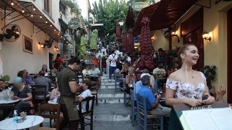 &#x3A3;&#x3CD;&#x3BD;&#x3BD;&#x3B5;&#x3C6;&#x3B1; &#x3C3;&#x3C4;&#x3B7;&#x3BD; &#x3B5;&#x3C3;&#x3C4;&#x3AF;&#x3B1;&#x3C3;&#x3B7; &#x3C0;&#x3B1;&#x3C1;&#x3AC; &#x3C4;&#x3B7;&#x3BD; &#x3C4;&#x3BF;&#x3C5;&#x3C1;&#x3B9;&#x3C3;&#x3C4;&#x3B9;&#x3BA;&#x3AE;&#x2026; &#x3BB;&#x3B9;&#x3B1;&#x3BA;&#x3AC;&#x3B4;&#x3B1;