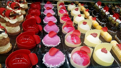 Η "γλυκιά" τριπλέτα στις πρώτες ύλες ζαχαροπλαστικής και η "σφήνα" του Ινδού