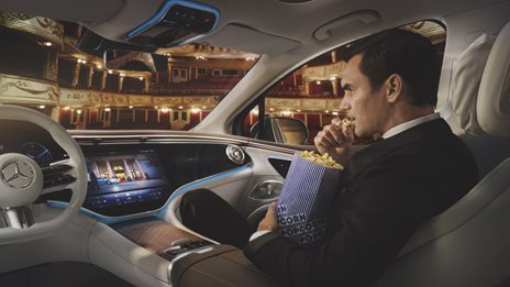 &#x393;&#x3B9;&#x3B1;&#x3C4;&#x3AF; &#x3BF; Roger Federer &#x3C4;&#x3C1;&#x3CE;&#x3B5;&#x3B9; &#x3C0;&#x3BF;&#x3C0; &#x3BA;&#x3BF;&#x3C1;&#x3BD; &#x3BC;&#x3AD;&#x3C3;&#x3B1; &#x3C3;&#x3B5; Mercedes EQS-&#x3B4;&#x3B5;&#x3AF;&#x3C4;&#x3B5; &#x3C4;&#x3BF; video &#x3C0;&#x3BF;&#x3C5; &#x3BC;&#x3CC;&#x3BB;&#x3B9;&#x3C2; &#x3BA;&#x3C5;&#x3BA;&#x3BB;&#x3BF;&#x3C6;&#x3CC;&#x3C1;&#x3B7;&#x3C3;&#x3B5;
