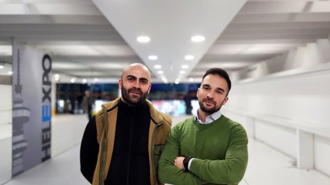 Neurohive: H startup &#x3B1;&#x3C0;&#x3CC; &#x3C4;&#x3B7; &#x398;&#x3B5;&#x3C3;&#x3C3;&#x3B1;&#x3BB;&#x3BF;&#x3BD;&#x3AF;&#x3BA;&#x3B7; &#x3C0;&#x3BF;&#x3C5; &#x3BF;&#x3B4;&#x3B7;&#x3B3;&#x3B5;&#x3AF; &#x3C4;&#x3B9;&#x3C2; &#x3C6;&#x3AC;&#x3C1;&#x3BC;&#x3B5;&#x3C2; &#x3C3;&#x3C4;&#x3B7;&#x3BD; &#x3C8;&#x3B7;&#x3C6;&#x3B9;&#x3B1;&#x3BA;&#x3AE; &#x3B5;&#x3C0;&#x3BF;&#x3C7;&#x3AE;