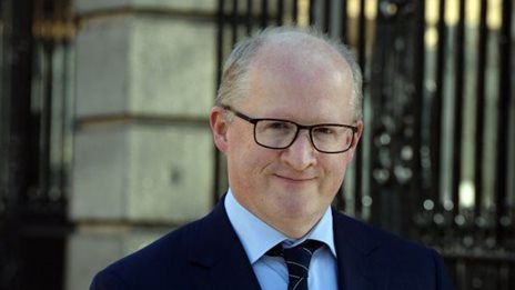 Φίλιπ Λέιν: Η ΕΚΤ είναι αρκετά μακριά από τις μειώσεις επιτοκίων