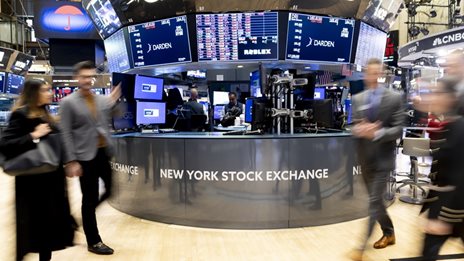 Wall Street: &#x3A3;&#x3B5; &#x3BD;&#x3AD;&#x3B1; &#x3C1;&#x3B5;&#x3BA;&#x3CC;&#x3C1; &#x3BF;&#x3B4;&#x3AE;&#x3B3;&#x3B7;&#x3C3;&#x3B5; &#x3B7; &#x3B5;&#x3C5;&#x3C6;&#x3BF;&#x3C1;&#x3AF;&#x3B1; &#x3BB;&#x3CC;&#x3B3;&#x3C9; &#x397;&#x3A0;&#x391; - &#x39A;&#x3AF;&#x3BD;&#x3B1;&#x3C2;
