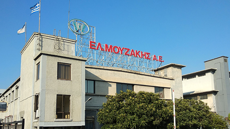 Ο "χρησμός της… πεταλούδας": H νέα εποχή για την εταιρεία Μουζάκης με φόντο τις σχέσεις μεταξύ των κληρονόμων