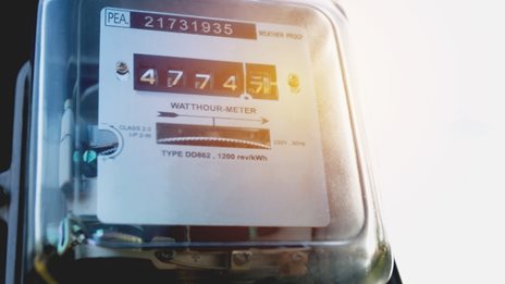 Ρεύμα: Με έκπτωση 60% η ΔΕΗ "παγώνει" τις αυξήσεις - Οι τιμοκατάλογοι για τον Μάρτιο