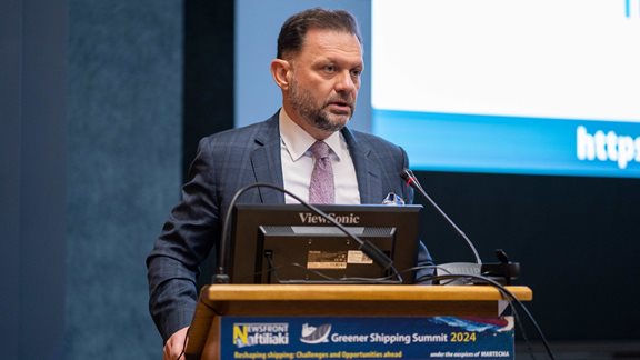 &#x39D;&#x3B1;&#x3C5;&#x3C0;&#x3B7;&#x3B3;&#x3B5;&#x3AF;&#x3B1;: &#x397; &#x395;&#x3BB;&#x3BB;&#x3AC;&#x3B4;&#x3B1; &#x3B5;&#x3C0;&#x3B9;&#x3C3;&#x3C4;&#x3C1;&#x3AD;&#x3C6;&#x3B5;&#x3B9;