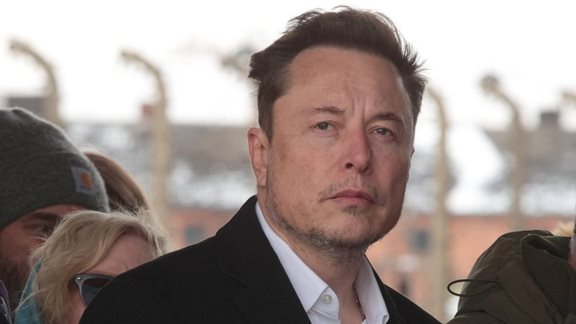 Γιατί η Tesla δεν είναι η "υπερδύναμη της τεχνητής νοημοσύνης" που ο Μασκ λέει πως είναι