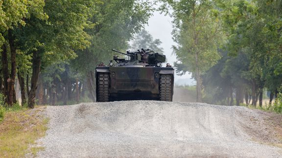 &#x395;&#x3BB;&#x3BB;&#x3B7;&#x3BD;&#x3B9;&#x3BA;&#x3AE; &#x3B1;&#x3BC;&#x3C5;&#x3BD;&#x3C4;&#x3B9;&#x3BA;&#x3AE; &#x3B2;&#x3B9;&#x3BF;&#x3BC;&#x3B7;&#x3C7;&#x3B1;&#x3BD;&#x3AF;&#x3B1;: &#x3A4;&#x3B9; &#x3B6;&#x3B7;&#x3C4;&#x3AC; &#x3B3;&#x3B9;&#x3B1; &#x3BD;&#x3B1; &#x3BC;&#x3B7; &#x3BC;&#x3B5;&#x3AF;&#x3BD;&#x3B5;&#x3B9; &#x3C0;&#x3AF;&#x3C3;&#x3C9; &#x3C3;&#x3C4;&#x3B7;&#x3BD; &#x3BA;&#x3BF;&#x3CD;&#x3C1;&#x3C3;&#x3B1; &#x3C4;&#x3C9;&#x3BD; &#x3B5;&#x3BE;&#x3BF;&#x3C0;&#x3BB;&#x3B9;&#x3C3;&#x3BC;&#x3CE;&#x3BD;