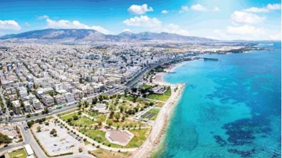 Επενδύσεις εκατομμυρίων στην Αθηναϊκή Ριβιέρα – Τι πληρώνουν σήμερα οι λουόμενοι στις πλαζ