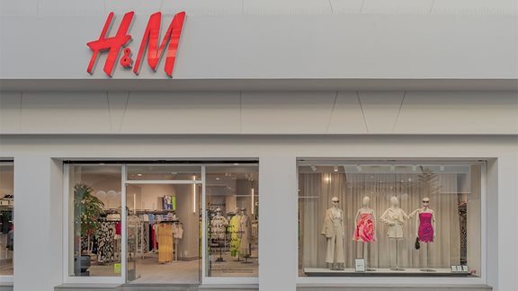 Στον τουρισμό επενδύει το λιανεμπόριο - Η περίπτωση της H&M και η παγκόσμια πρωτιά