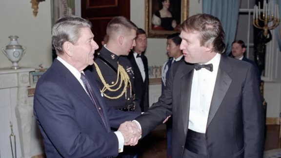 Ο Τραμπ έχει την ευκαιρία να κάνει αυτό που δεν κατάφερε ο Ρέιγκαν