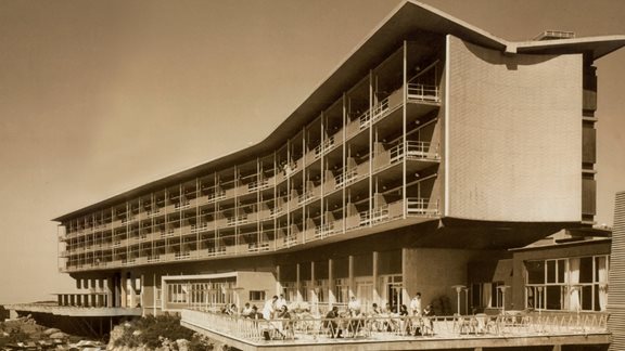 Regency Casino Mont Parnes: Η πολυσήμαντη ιστορία από τα μέσα της δεκαετίας του 50 μέχρι τη μετάβαση στα βόρεια προάστια