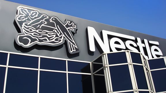 Nestl&#xE9;: &#x398;&#x3B1; &#x3BA;&#x3B1;&#x3C4;&#x3B1;&#x3C1;&#x3B3;&#x3AE;&#x3C3;&#x3B5;&#x3B9; 16.000 &#x3B8;&#x3AD;&#x3C3;&#x3B5;&#x3B9;&#x3C2; &#x3B5;&#x3C1;&#x3B3;&#x3B1;&#x3C3;&#x3AF;&#x3B1;&#x3C2; &#x3C0;&#x3B1;&#x3B3;&#x3BA;&#x3BF;&#x3C3;&#x3BC;&#x3AF;&#x3C9;&#x3C2; &#x3C4;&#x3B1; &#x3B5;&#x3C0;&#x3CC;&#x3BC;&#x3B5;&#x3BD;&#x3B1; &#x3B4;&#x3CD;&#x3BF; &#x3C7;&#x3C1;&#x3CC;&#x3BD;&#x3B9;&#x3B1;