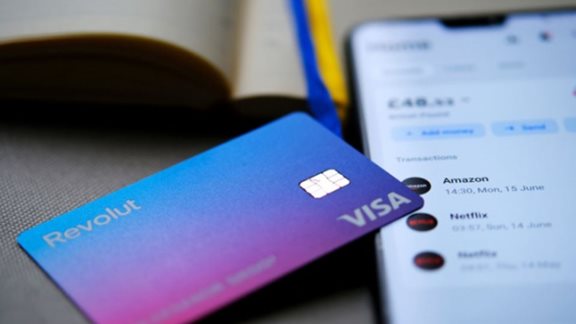 &#x3A4;&#x3BF; &quot;&#x3B5;&#x3C0;&#x3B9;&#x3B8;&#x3B5;&#x3C4;&#x3B9;&#x3BA;&#x3CC;&quot; &#x3C3;&#x3C7;&#x3AD;&#x3B4;&#x3B9;&#x3BF;&#xA0;&#x3C4;&#x3B7;&#x3C2;&#xA0;Revolut &#x3B3;&#x3B9;&#x3B1; &#x3B5;&#x3BA;&#x3C4;&#x3CC;&#x3BE;&#x3B5;&#x3C5;&#x3C3;&#x3B7; &#x3C4;&#x3C9;&#x3BD; &#x3B5;&#x3C4;&#x3AE;&#x3C3;&#x3B9;&#x3C9;&#x3BD; &#x3B5;&#x3C3;&#x3CC;&#x3B4;&#x3C9;&#x3BD; &#x3C3;&#x3C4;&#x3B1; $100 &#x3B4;&#x3B9;&#x3C3;.