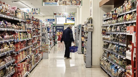 Σούπερ-μάρκετ: Το διακύβευμα της δεύτερης θέσης για τρεις μεγάλες αλυσίδες