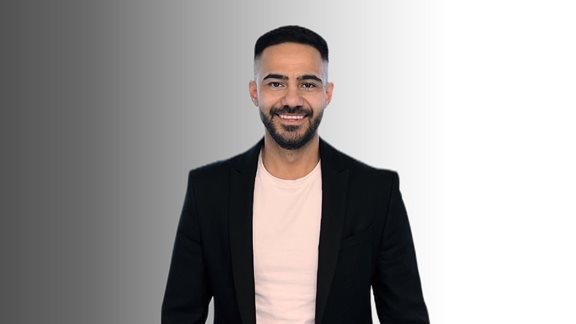 Λ. Ελευθεριάδης: O 28χρονος που έχει δημιουργήσει μια από τις μεγαλύτερες αλυσίδες ομορφιάς