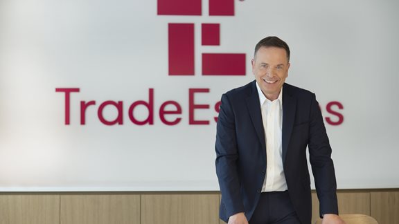 Trade Estates: &#x391;&#x3CD;&#x3BE;&#x3B7;&#x3C3;&#x3B7; &#x3B5;&#x3C3;&#x3CC;&#x3B4;&#x3C9;&#x3BD; &#x3BA;&#x3B1;&#x3C4;&#x3AC; 73,1% &#x3BA;&#x3B1;&#x3B9; &#x3BA;&#x3B1;&#x3B8;&#x3B1;&#x3C1;&#x3CE;&#x3BD; &#x3BA;&#x3B5;&#x3C1;&#x3B4;&#x3CE;&#x3BD; &#x3BA;&#x3B1;&#x3C4;&#x3AC; 75,2% &#x3C4;&#x3BF; 2024 - &#x3A3;&#x3C4;&#x3BF; &#x20AC;0,10 &#x3C4;&#x3BF; &#x3BA;&#x3B1;&#x3B8;&#x3B1;&#x3C1;&#x3CC; &#x3BC;&#x3AD;&#x3C1;&#x3B9;&#x3C3;&#x3BC;&#x3B1;