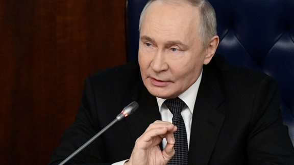 Ο Πούτιν παραδέχθηκε την οικονομική επιβράδυνση - Μπαίνει σε ύφεση η Ρωσία;