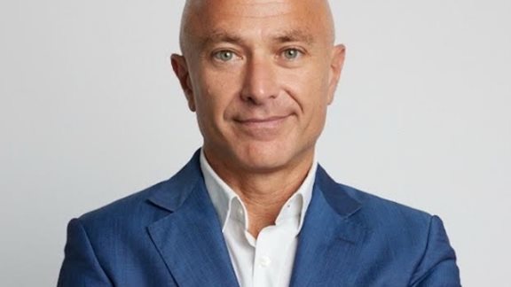 &#x391;&#x3BB;&#x3BB;&#x3B1;&#x3B3;&#x3AE; &#x3B7;&#x3B3;&#x3B5;&#x3C3;&#x3AF;&#x3B1;&#x3C2; &#x3C3;&#x3C4;&#x3B7;&#xA0;Vodafone &#x395;&#x3BB;&#x3BB;&#x3AC;&#x3B4;&#x3B1;&#x3C2;:&#xA0;&#x39D;&#x3AD;&#x3BF;&#x3C2; CEO o &#x391;&#x3C7;&#x3B9;&#x3BB;&#x3BB;&#x3AD;&#x3B1;&#x3C2; &#x39A;&#x3B1;&#x3BD;&#x3AC;&#x3C1;&#x3B7;&#x3C2;