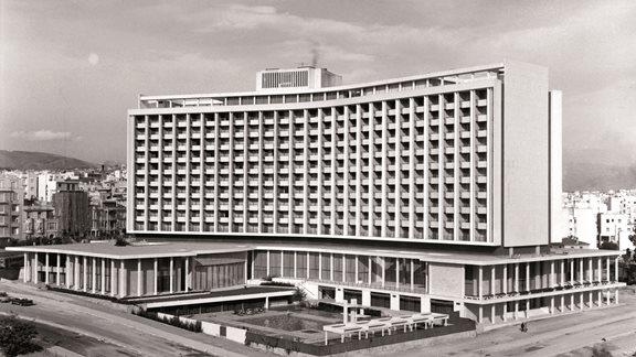 &#x397; &#x3BD;&#x3AD;&#x3B1; &#x3B5;&#x3C0;&#x3BF;&#x3C7;&#x3AE; &#x3C4;&#x3BF;&#x3C5; &#x3C0;&#x3C1;&#x3CE;&#x3B7;&#x3BD; Hilton &#x391;&#x3B8;&#x3B7;&#x3BD;&#x3CE;&#x3BD;
