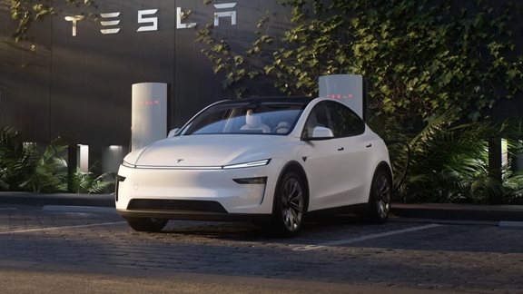Tesla: Ξεκινά τις προσλήψεις στην Ινδία εν μέσω ενίσχυσης των σχέσεων του Μασκ με την κυβέρνηση