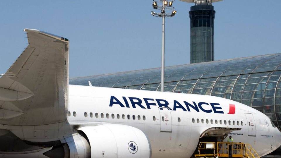 Air France: &#x39F;&#x3B9;&#x3BA;&#x3BF;&#x3BD;&#x3BF;&#x3BC;&#x3B9;&#x3BA;&#x3CC; &#x3C0;&#x3BB;&#x3AE;&#x3B3;&#x3BC;&#x3B1; &#x404;180 &#x3B5;&#x3BA;&#x3B1;&#x3C4;. &#x3BB;&#x3CC;&#x3B3;&#x3C9; &#x3C4;&#x3C9;&#x3BD; &#x39F;&#x3BB;&#x3C5;&#x3BC;&#x3C0;&#x3B9;&#x3B1;&#x3BA;&#x3CE;&#x3BD; &#x391;&#x3B3;&#x3CE;&#x3BD;&#x3C9;&#x3BD; &#x3C3;&#x3C4;&#x3BF; &#x3A0;&#x3B1;&#x3C1;&#x3AF;&#x3C3;&#x3B9;