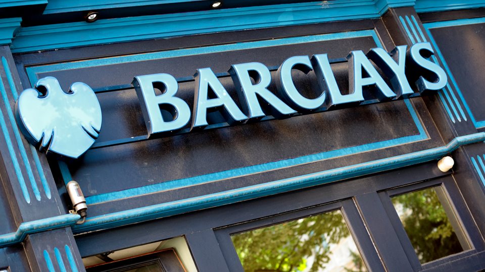Barclays: &#x3A0;&#x3B1;&#x3C1;&#x3AC;&#x3BB;&#x3BF;&#x3B3;&#x3B7; &#x3B5;&#x3C5;&#x3C6;&#x3BF;&#x3C1;&#x3AF;&#x3B1; &#x3C3;&#x3C4;&#x3B9;&#x3C2; &#x3B1;&#x3B3;&#x3BF;&#x3C1;&#x3AD;&#x3C2; - &#x39F;&#x3B9; &#x3B4;&#x3B1;&#x3C3;&#x3BC;&#x3BF;&#x3AF; &#x3B8;&#x3B1; &#x3C0;&#x3B1;&#x3C1;&#x3B1;&#x3BC;&#x3B5;&#x3AF;&#x3BD;&#x3BF;&#x3C5;&#x3BD; &#x3C5;&#x3C0;&#x3B5;&#x3C1;&#x3B2;&#x3BF;&#x3BB;&#x3B9;&#x3BA;&#x3AC; &#x3C5;&#x3C8;&#x3B7;&#x3BB;&#x3BF;&#x3AF; &#x3BA;&#x3B1;&#x3B9; &#x3BF;&#x3B9; &#x3C0;&#x3B9;&#x3B8;&#x3B1;&#x3BD;&#x3CC;&#x3C4;&#x3B7;&#x3C4;&#x3B5;&#x3C2; &#x3CD;&#x3C6;&#x3B5;&#x3C3;&#x3B7;&#x3C2; &#x3B1;&#x3C5;&#x3BE;&#x3AC;&#x3BD;&#x3BF;&#x3BD;&#x3C4;&#x3B1;&#x3B9;
