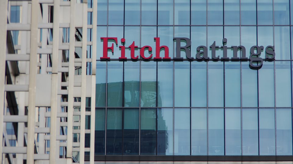 &quot;&#x39A;&#x3B1;&#x3BC;&#x3C0;&#x3B1;&#x3BD;&#x3AC;&#x3BA;&#x3B9;&quot; Fitch &#x3B3;&#x3B9;&#x3B1; &#x3C5;&#x3C0;&#x3BF;&#x3B2;&#x3B1;&#x3B8;&#x3BC;&#x3AF;&#x3C3;&#x3B5;&#x3B9;&#x3C2; &#x3B1;&#x3BC;&#x3B5;&#x3C1;&#x3B9;&#x3BA;&#x3B1;&#x3BD;&#x3B9;&#x3BA;&#x3CE;&#x3BD; &#x3C4;&#x3C1;&#x3B1;&#x3C0;&#x3B5;&#x3B6;&#x3CE;&#x3BD; - &#x391;&#x3BA;&#x3CC;&#x3BC;&#x3B1; &#x3BA;&#x3B1;&#x3B9; &#x3C4;&#x3B7;&#x3C2; JP Morgan