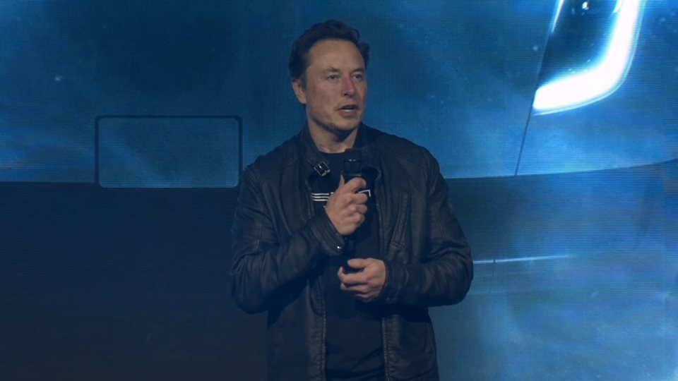 &#x39F; Musk &#x3AD;&#x3BB;&#x3B5;&#x3B3;&#x3B5; &#x3CC;&#x3C4;&#x3B9; &#x3C4;&#x3BF; Tesla Semi &#x3B8;&#x3B1; &#x3AC;&#x3BB;&#x3BB;&#x3B1;&#x3B6;&#x3B5; &#x3C4;&#x3BF;&#x3BD; &#x3BA;&#x3CC;&#x3C3;&#x3BC;&#x3BF; &#x3C4;&#x3C9;&#x3BD; &#x3BC;&#x3B5;&#x3C4;&#x3B1;&#x3C6;&#x3BF;&#x3C1;&#x3CE;&#x3BD; - 6 &#x3C7;&#x3C1;&#x3CC;&#x3BD;&#x3B9;&#x3B1; &#x3BC;&#x3B5;&#x3C4;&#x3AC;... &quot;&#x3C3;&#x3C4;&#x3BF; &#x3C0;&#x3B5;&#x3C1;&#x3AF;&#x3BC;&#x3B5;&#x3BD;&#x3B5;&quot; &#x3BF;&#x3B9; &#x3C0;&#x3B5;&#x3BB;&#x3AC;&#x3C4;&#x3B5;&#x3C2;