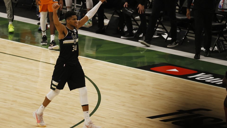 &#x39F;&#x3B9; &#x3C0;&#x3B9;&#x3BF; &#x3B1;&#x3BA;&#x3C1;&#x3B9;&#x3B2;&#x3BF;&#x3C0;&#x3BB;&#x3B7;&#x3C1;&#x3C9;&#x3BC;&#x3AD;&#x3BD;&#x3BF;&#x3B9; &#x3C0;&#x3B1;&#x3AF;&#x3BA;&#x3C4;&#x3B5;&#x3C2; &#x3C4;&#x3BF;&#x3C5; NBA &#x3C4;&#x3BF; 2022 - &#x3A3;&#x3C4;&#x3B7;&#x3BD; &#x3BA;&#x3BF;&#x3C1;&#x3C5;&#x3C6;&#x3AE; &#x3BF; &#x39B;&#x3B5;&#x39C;&#x3C0;&#x3C1;&#x3CC;&#x3BD; &#x3A4;&#x3B6;&#x3AD;&#x3B9;&#x3BC;&#x3C2;, &#x3C3;&#x3C4;&#x3B7;&#x3BD; 4&#x3B7; &#x3B8;&#x3AD;&#x3C3;&#x3B7; &#x3BF; &#x391;&#x3BD;&#x3C4;&#x3B5;&#x3C4;&#x3BF;&#x3BA;&#x3BF;&#x3CD;&#x3BD;&#x3BC;&#x3C0;&#x3BF;