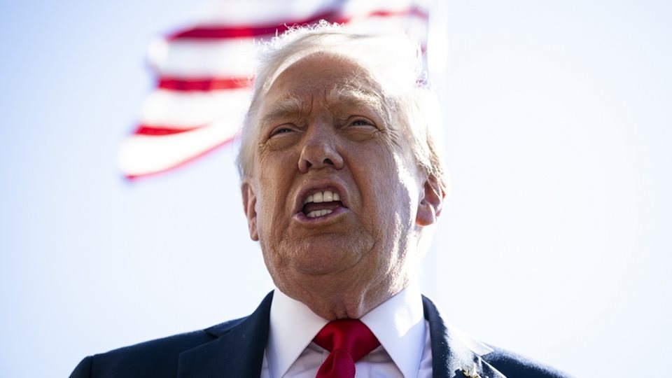 Οι "φίλοι" του Τραμπ που μπορούν να κερδίσουν δισεκατομμύρια από την επίθεση στη Βενεζουέλα