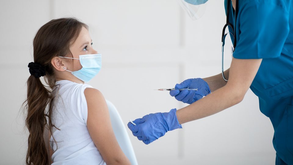 Πρόβλεψη Wells Fargo: Ποια εταιρεία θα κυριαρχήσει στην αγορά εμβολίων κατά του Covid