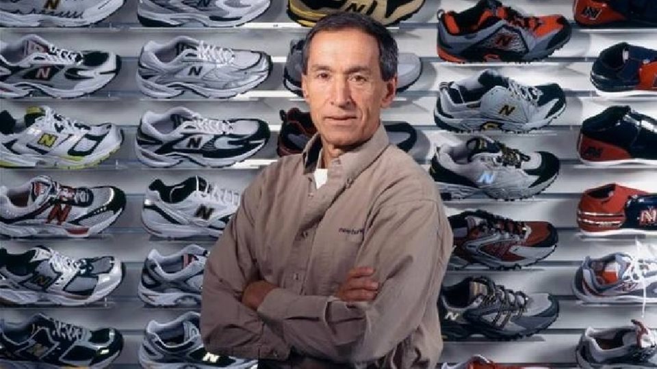 New Balance: &#x39F; &quot;&#x388;&#x3BB;&#x3BB;&#x3B7;&#x3BD;&#x3B1;&#x3C2;&quot; &#x3C0;&#x3AF;&#x3C3;&#x3C9; &#x3B1;&#x3C0;&#x3CC; &#x3AD;&#x3BD;&#x3B1; &#x3B1;&#x3C0;&#x3CC; &#x3C4;&#x3B1; &#x3BC;&#x3B5;&#x3B3;&#x3B1;&#x3BB;&#x3CD;&#x3C4;&#x3B5;&#x3C1;&#x3B1; brands &#x3B1;&#x3B8;&#x3BB;&#x3B7;&#x3C4;&#x3B9;&#x3BA;&#x3CE;&#x3BD; &#x3C3;&#x3C4;&#x3BF;&#x3BD; &#x3BA;&#x3CC;&#x3C3;&#x3BC;&#x3BF;