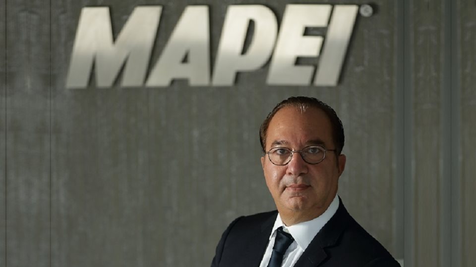 &#x3A3;&#x3C0;. &#x3A0;&#x3B1;&#x3C0;&#x3B1;&#x3B3;&#x3B9;&#x3B1;&#x3BD;&#x3BD;&#x3AC;&#x3BA;&#x3B7;&#x3C2;: &#x3A3;&#x3C5;&#x3BD;&#x3B5;&#x3C7;&#x3AF;&#x3B6;&#x3B5;&#x3C4;&#x3B1;&#x3B9; &#x3B7; &#x3B1;&#x3BD;&#x3BF;&#x3B4;&#x3B9;&#x3BA;&#x3AE; &#x3C0;&#x3BF;&#x3C1;&#x3B5;&#x3AF;&#x3B1; &#x3C4;&#x3B7;&#x3C2; Mapei Hellas