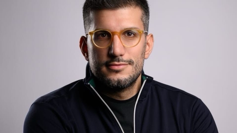 ICEYE: &quot;Made in Greece&quot; &#x3B4;&#x3BF;&#x3C1;&#x3C5;&#x3C6;&#x3CC;&#x3C1;&#x3BF;&#x3B9;, &#x3B5;&#x3C0;&#x3AD;&#x3BA;&#x3C4;&#x3B1;&#x3C3;&#x3B7; &#x3C0;&#x3B1;&#x3C1;&#x3BF;&#x3C5;&#x3C3;&#x3AF;&#x3B1;&#x3C2; &#x3C3;&#x3C4;&#x3B7;&#x3BD; &#x395;&#x3BB;&#x3BB;&#x3AC;&#x3B4;&#x3B1; &#x3BA;&#x3B1;&#x3B9; &#x3C4;&#x3B1; &#x3C3;&#x3C7;&#x3AD;&#x3B4;&#x3B9;&#x3B1; &#x3BC;&#x3B5;&#x3C4;&#x3AC; &#x3C4;&#x3B7; &#x3BD;&#x3AD;&#x3B1; &#x3C7;&#x3C1;&#x3B7;&#x3BC;&#x3B1;&#x3C4;&#x3BF;&#x3B4;&#x3CC;&#x3C4;&#x3B7;&#x3C3;&#x3B7;