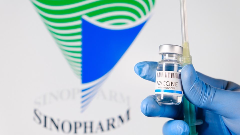Στο "κόκκινο" οι ανησυχίες για το κινεζικό εμβόλιο της Sinopharm - Το Μπαχρέιν κάνει ενισχυτική δόση με Pfizer