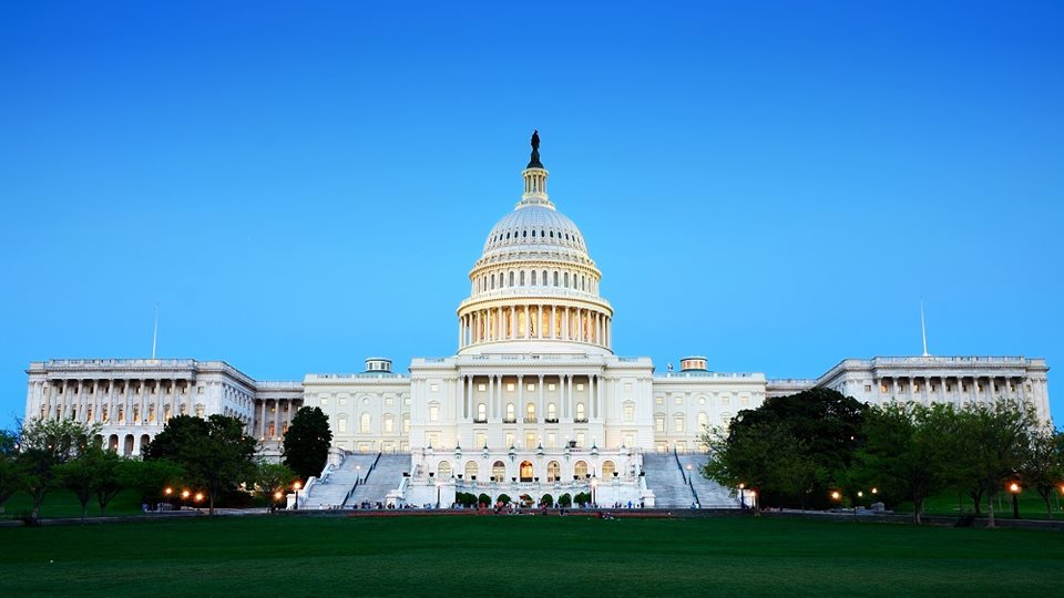 Οι ΗΠΑ θα μοιράσουν έως και 60 εκατ. δόσεις εμβολίου AstraZeneca σε άλλες χώρες