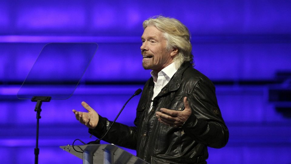 Ο Branson δημιουργεί πακέτο διάσωσης $250 εκατ., για να προστατεύσει το μέλλον των υπαλλήλων του