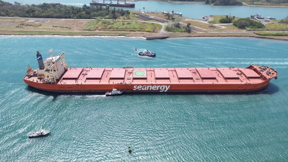 Seanergy: &#x395;&#x3C0;&#x3B9;&#x3C3;&#x3C4;&#x3C1;&#x3BF;&#x3C6;&#x3AE; &#x3C3;&#x3C4;&#x3B1; &#x3BA;&#x3AD;&#x3C1;&#x3B4;&#x3B7; &#x3BC;&#x3B5; 21 Capesize &#x3BA;&#x3B1;&#x3B9; &#x3BC;&#x3AD;&#x3C1;&#x3B9;&#x3C3;&#x3BC;&#x3B1; &#x3B3;&#x3B9;&#x3B1; 15&#x3BF; &#x3C3;&#x3C5;&#x3BD;&#x3B5;&#x3C7;&#x3CC;&#x3BC;&#x3B5;&#x3BD;&#x3BF; &#x3C4;&#x3C1;&#x3AF;&#x3BC;&#x3B7;&#x3BD;&#x3BF;