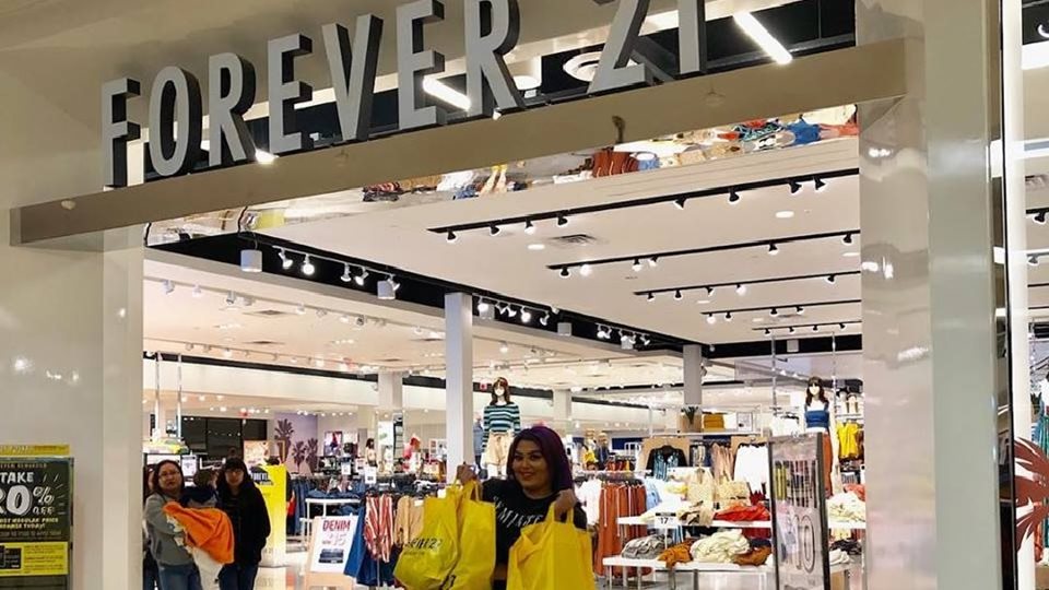 &#x397; Forever 21 &#x3B2;&#x3AC;&#x3B6;&#x3B5;&#x3B9; &quot;&#x3BB;&#x3BF;&#x3C5;&#x3BA;&#x3AD;&#x3C4;&#x3BF;&quot; &#x3C3;&#x3B5; 200 &#x3BA;&#x3B1;&#x3C4;&#x3B1;&#x3C3;&#x3C4;&#x3AE;&#x3BC;&#x3B1;&#x3C4;&#x3B1; &#x3B3;&#x3B9;&#x3B1; &#x3BD;&#x3B1; &#x3B1;&#x3C0;&#x3BF;&#x3C6;&#x3CD;&#x3B3;&#x3B5;&#x3B9; &#x3C4;&#x3B7;&#x3BD; &#x3C0;&#x3C4;&#x3CE;&#x3C7;&#x3B5;&#x3C5;&#x3C3;&#x3B7;